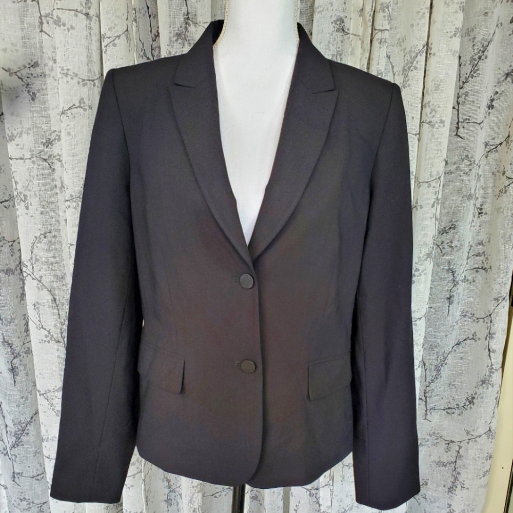Calvin Klein Two Button Blazer w/Pockets